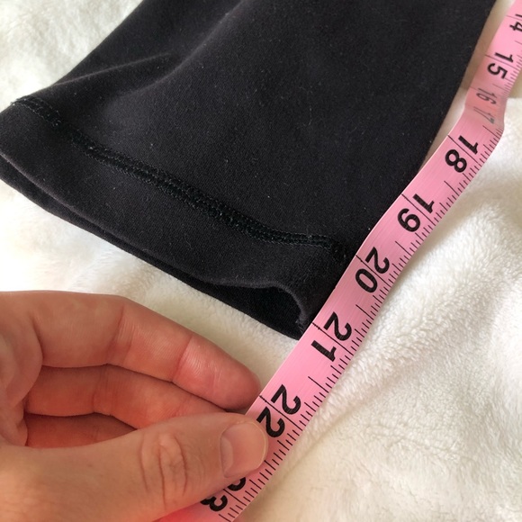 Lululemon black size 8 leggings, 21” inseam - Picture 4 of 4